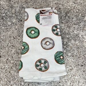 KitchenAid- 2 Irish Donut KITCHEN TOWELS